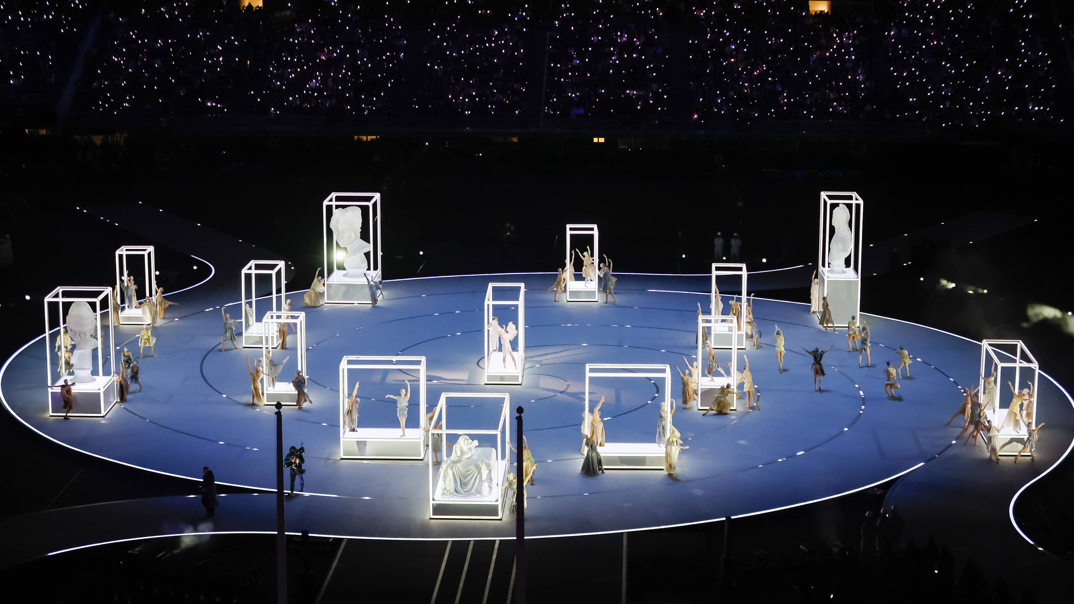 A téli olimpia megnyitó ünnepségének előadása.