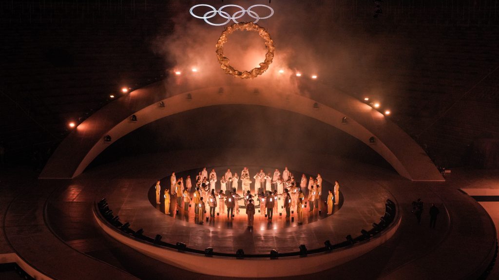 „Versenyezni, átölelni és felemelni egymást, bármi is legyen az eredmény” – véget ért a téli olimpia