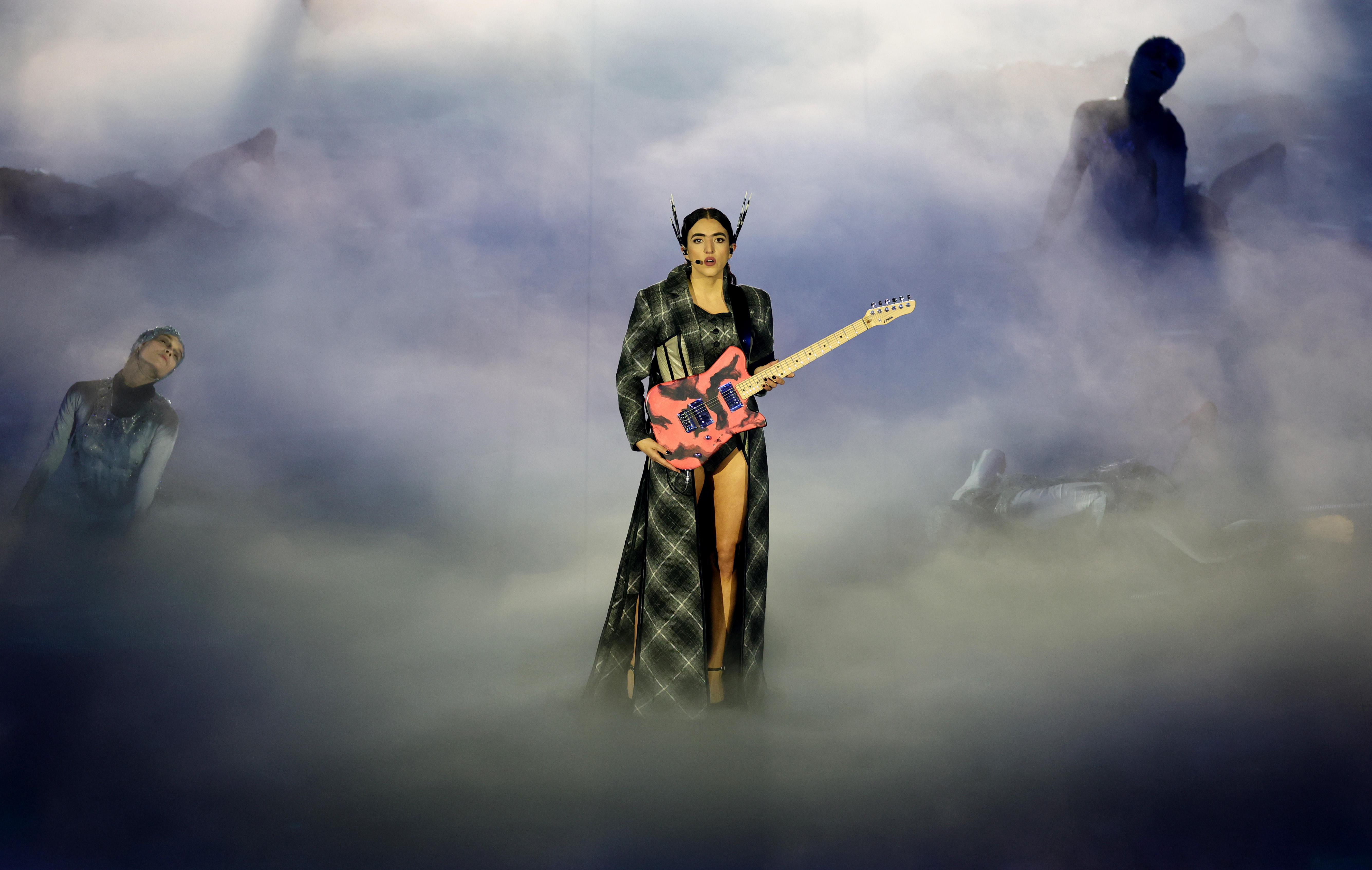 Joan Thiele a téli olimpia záróünnepségén.