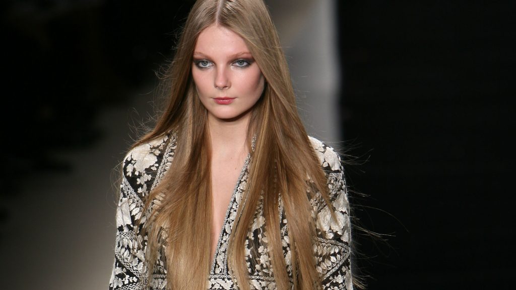 Palvin Barbara mellett Mihalik Enikő neve is felbukkant az Epstein-aktákban