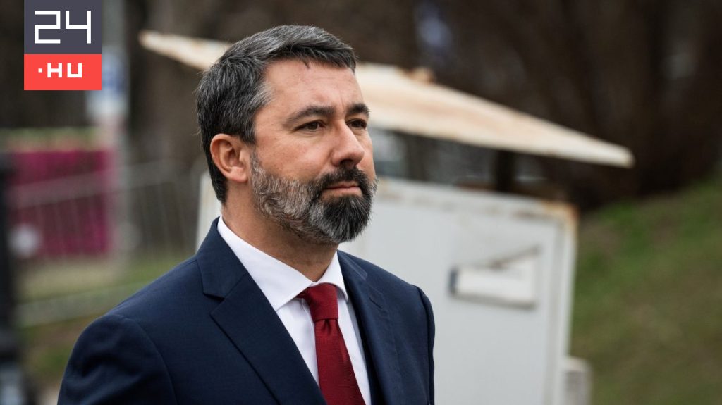 „Zs-kategóriás” összeesküvés-elmélet, hogy a kormány és a Fidesz „nyakig benne van” az Epstein-botrányban