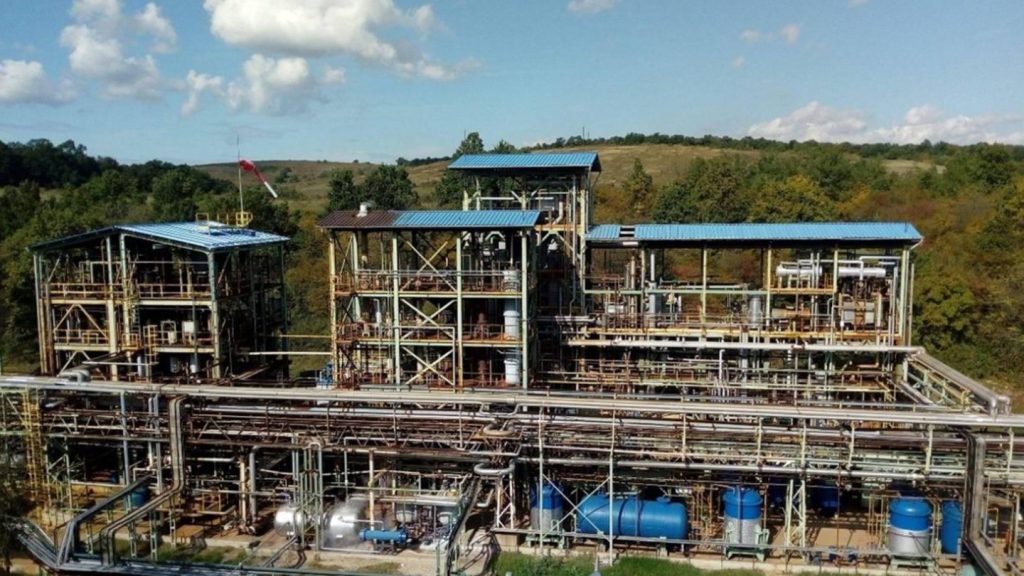 Leállt termelés, a dolgozók jó része utcára került – csődben egy magyar vegyipari gyár