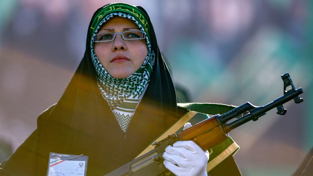 Terrorszervezetté nyilvánította Irán az uniós hadseregeket