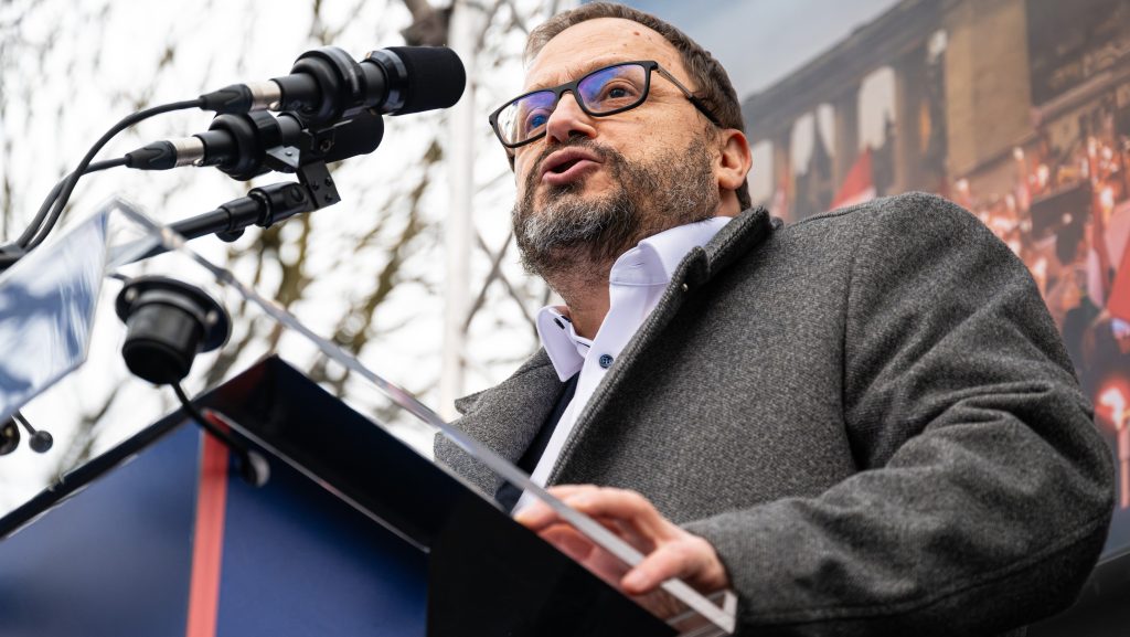 Kármán András elárulta, mikorra tervezi a Tisza az euró bevezetését