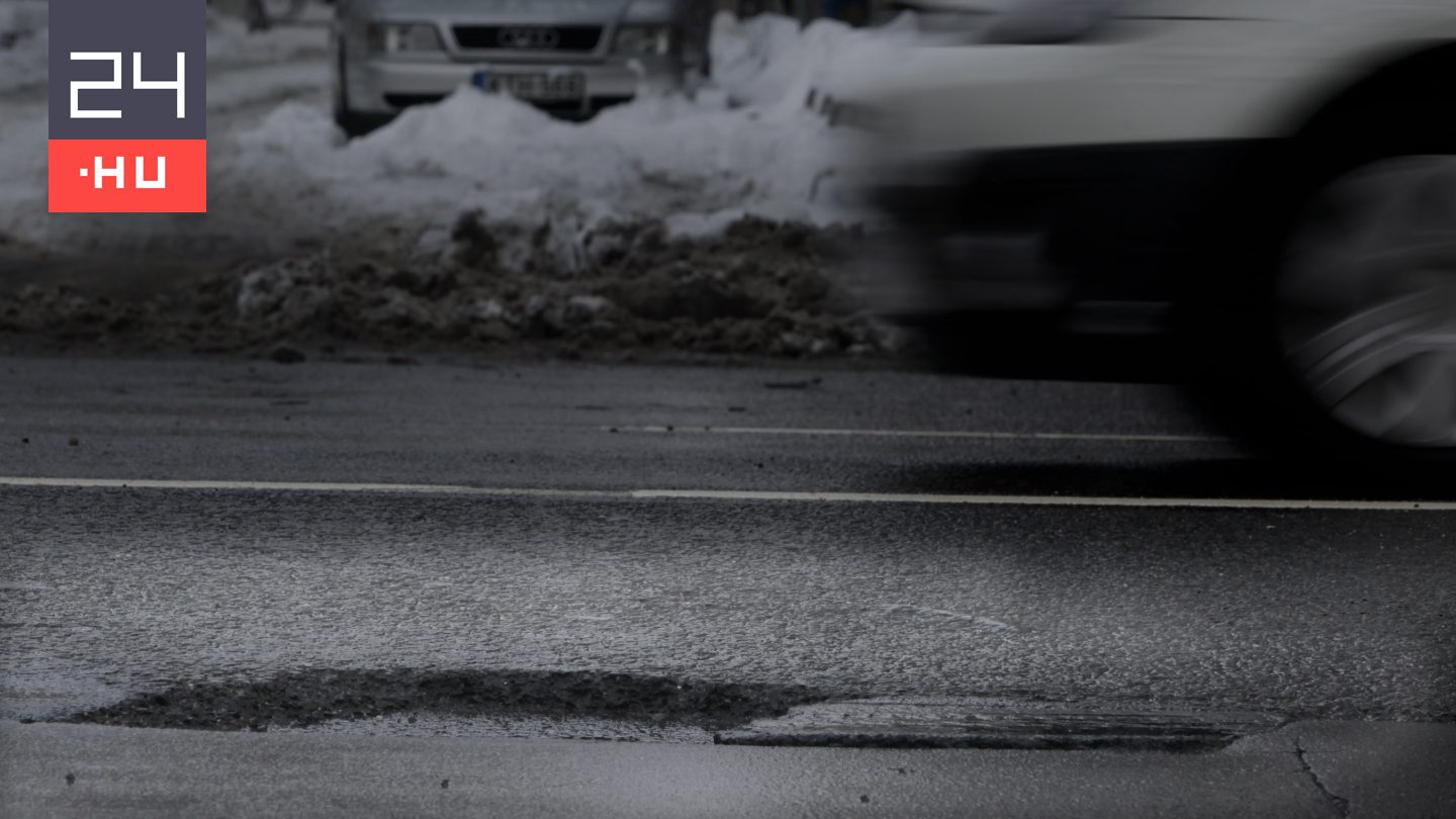 Megrongálta autója kerekét egy kátyú? Ezt kell tennie