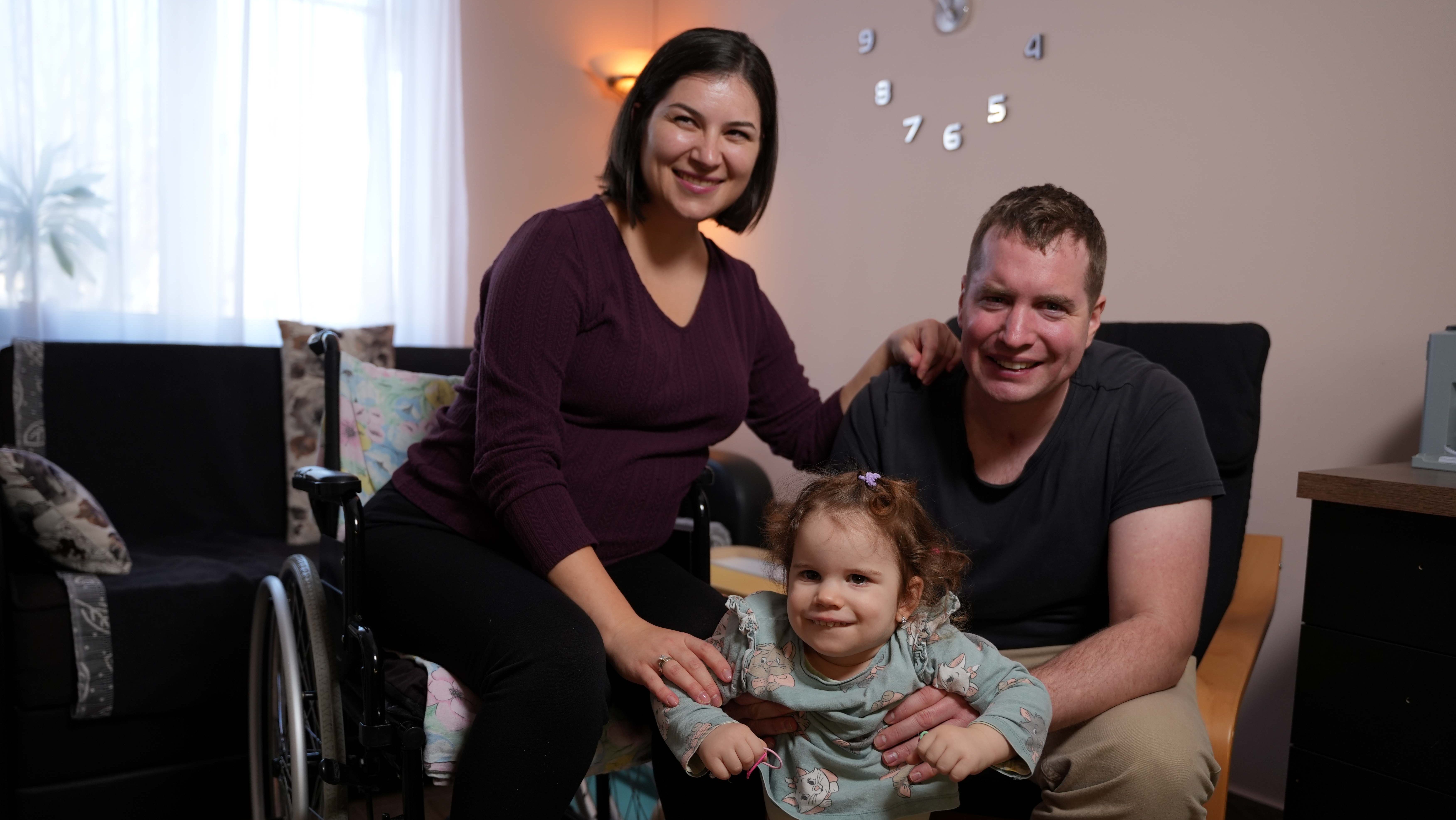 Kerekesszékes anyák DW Magyar