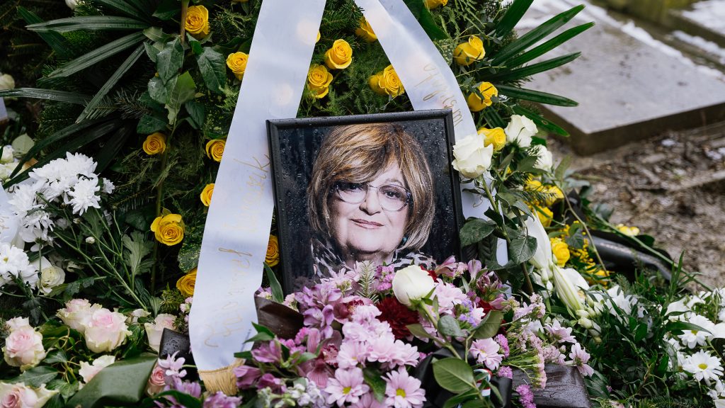 „Megmaradtam annak a 25 éves bohém lánynak, aki voltam” – galéria Voith Ági temetéséről