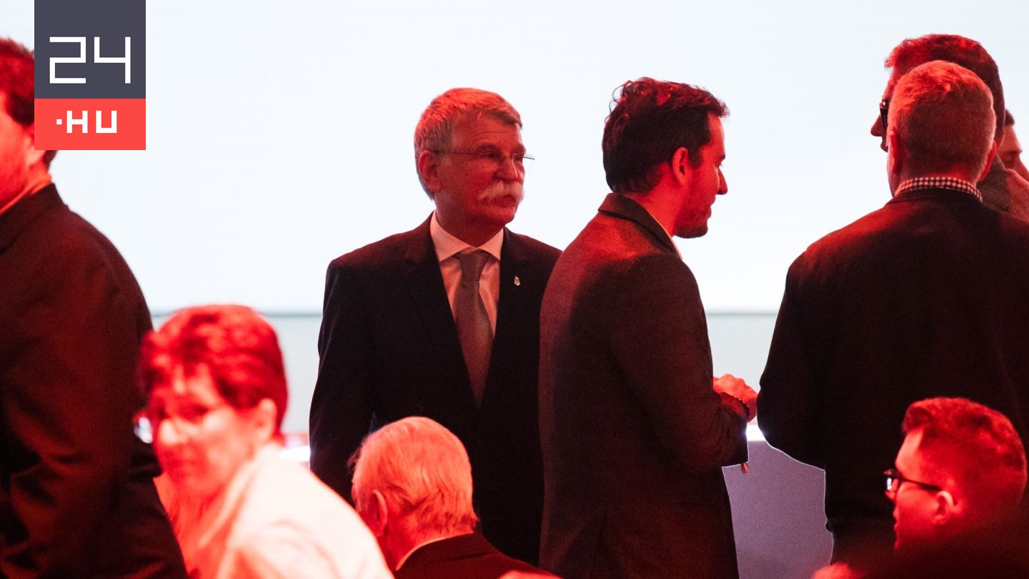 Török Gábor egy Kövér László-idézettel reagált arra, hogy ukrán akcióktól tartva a kormány katonákat vezényel