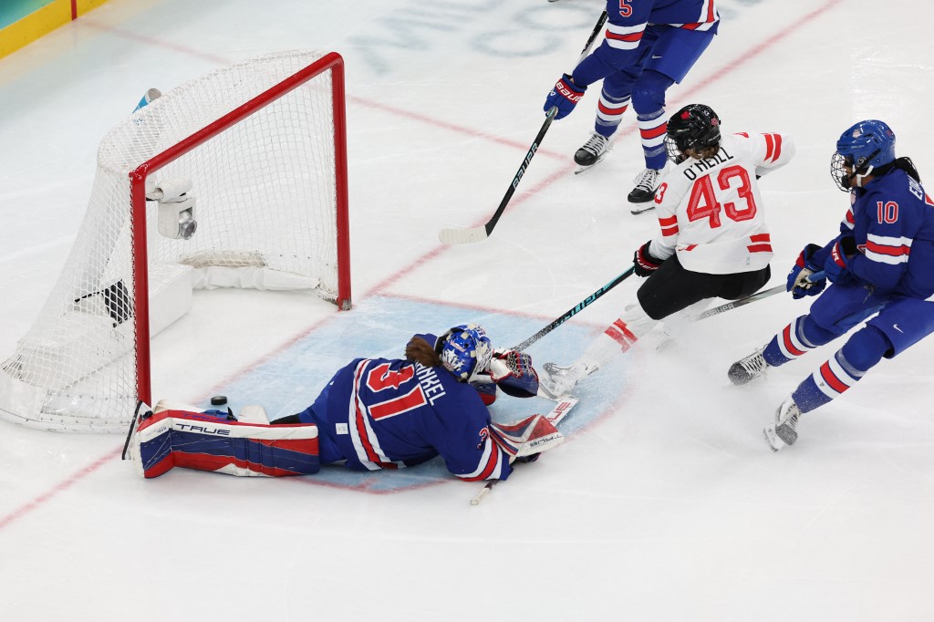 Kristin O'Neill góljával sokáig vezetett Kanada.