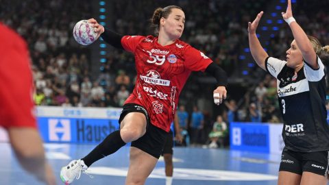 Csenge KUCZORA (Thueringer HC), action, goal throw. 2025 Women's Handball Super Cup: HSG Blomberg-Lippe vs. Thueringer HC 30-31 on August 23, 2025, SAP GARDEN Munich.