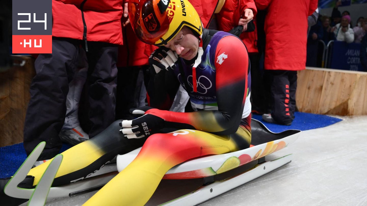 Potyogó könnyek, elcsukló hang: a hegymászás közben fiatalon meghalt edzőjének ajánlotta olimpiai aranyát a szánkós
