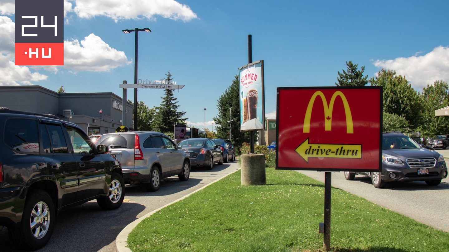 Combon lőtte magát, miközben sorban állt a McDrive-ban