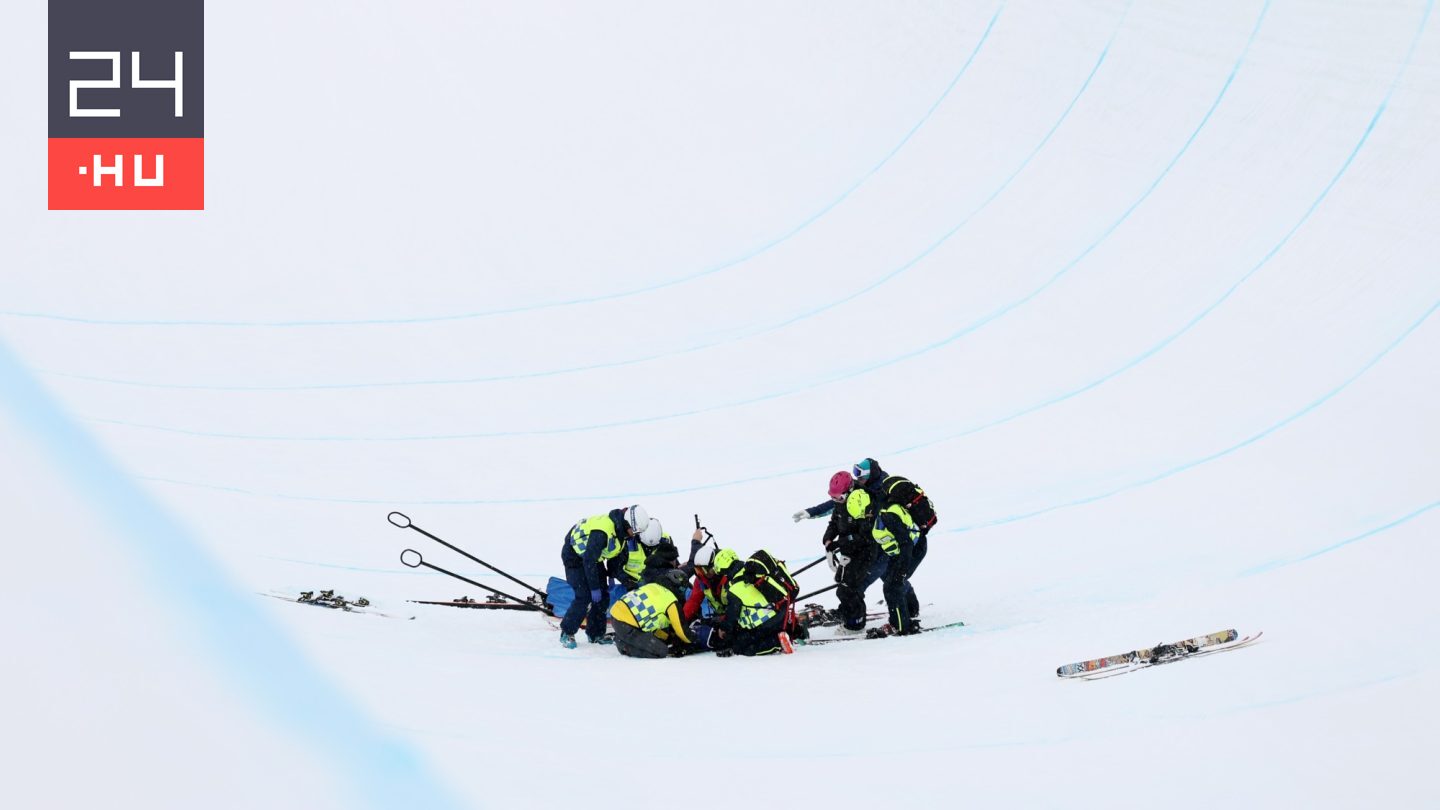 Csúnyán odaverte magát, hordágyon hagyta el a félcsövet a világbajnok síelő