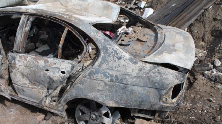 Ferenc eltippmixezte a rábízott munkabért, felpakolt néhány lezárt autót a platóra, hogy pénzhez jusson, de gyorsan utolérte a sors