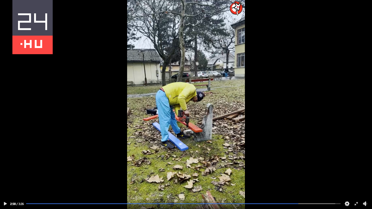 Nem engedték be a Kutyapártot egy kórházba padokat javítani, NER-es cég ruhájába öltöztek