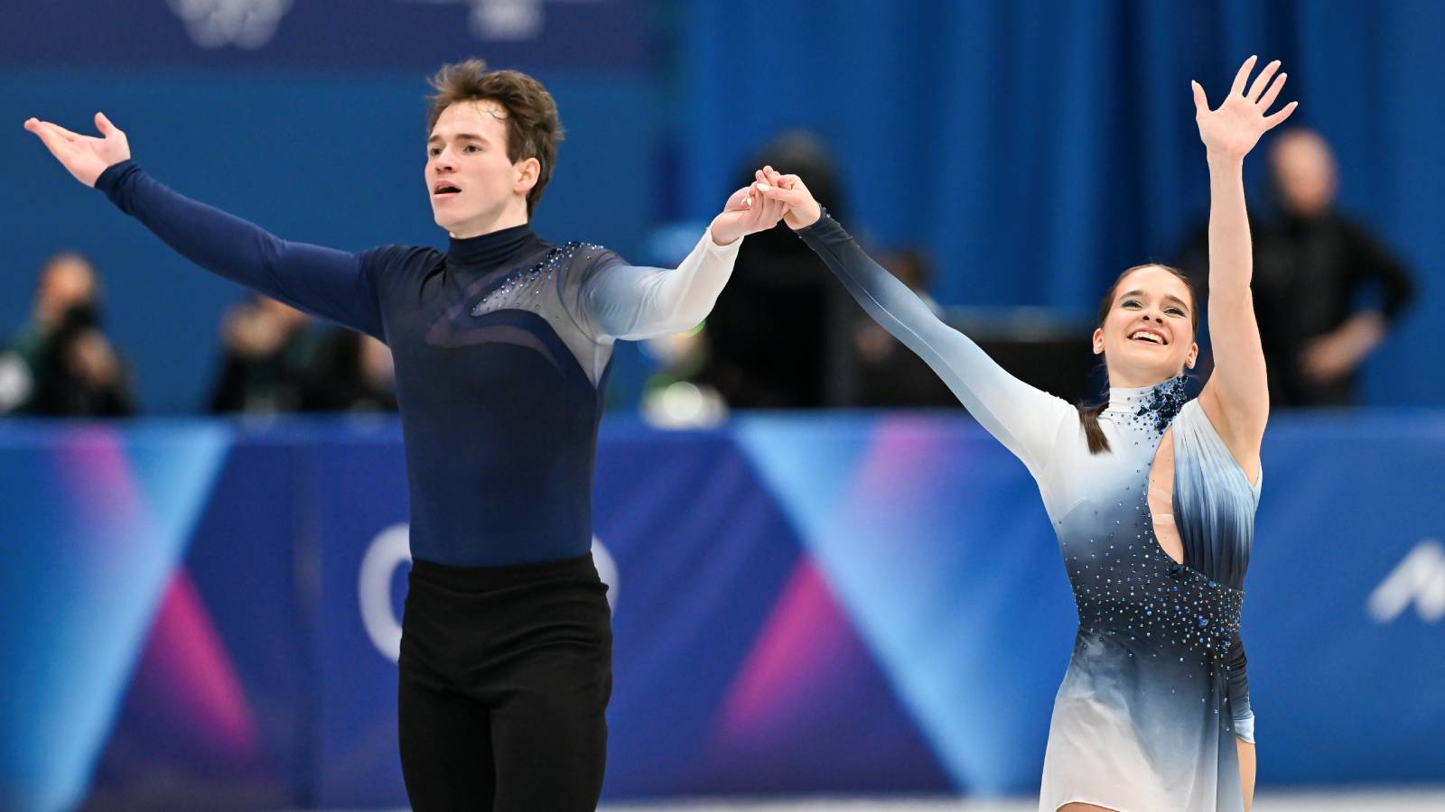 Assago, 2026. február 16. Pavlova Maria és Sviatchenko Alexei a kűrjét mutatja be a műkorcsolyázó párosok versenyében a 2026-os milánói-cortinai téli olimpián az assagói Forum di Milano sportarénában 2026. február 16-án. MTI/Illyés Tibor