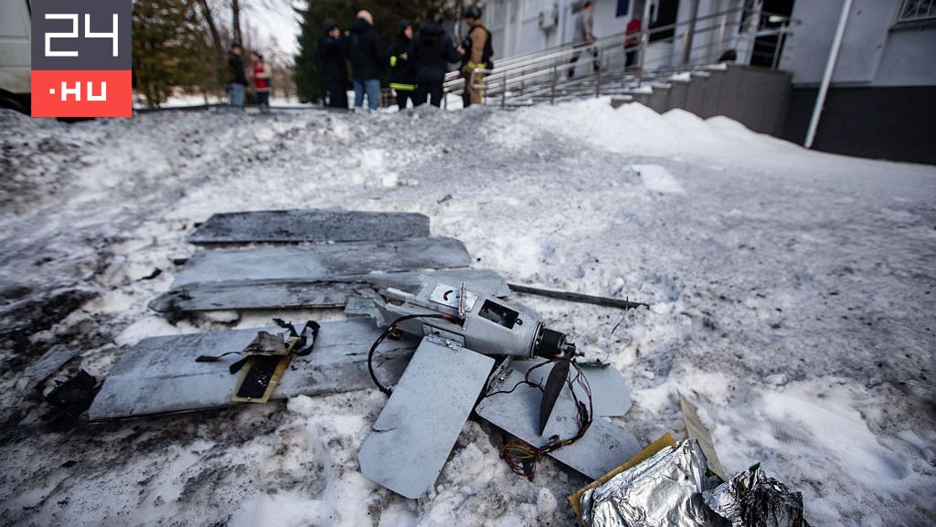 Ukrajna szigorítaná a SIM-kártyák beszerzését, mert ukrán mobilhálózatokon keresztül irányíthatták az oroszok a drónjaikat