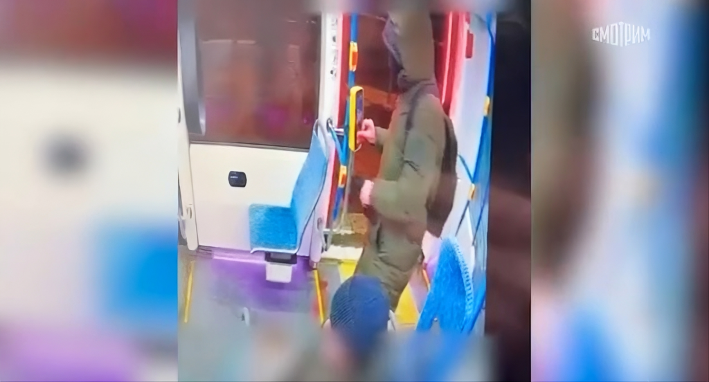 Elfogták a férfit, aki pénteken többször rálőtt egy orosz tábornokra – videón a menekülése