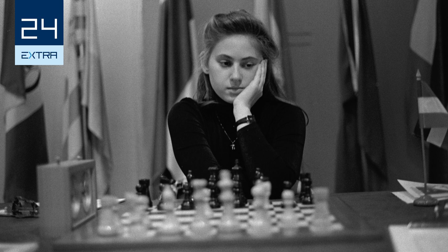 Jött egy csapat tinilány, és megmutatták, hogy nem túl hülyék a nők a sakkhoz