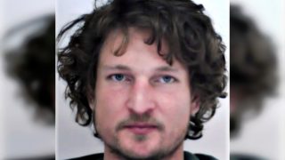 Rokonál Benedek rendőrségi fotója.