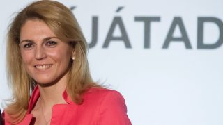 Sebestyén Júlia Európa-bajnok műkorcsolyázó a MOL Mester-M díj átadóünnepségén a Pesti Vigadóban 2017. március 8-án