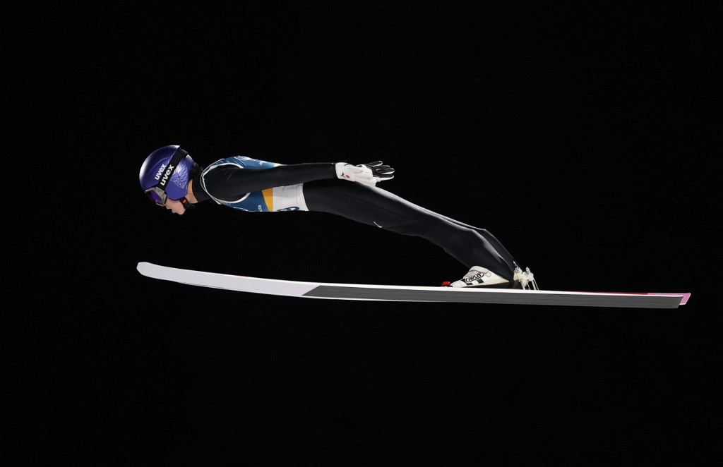 A férfi síugrók normálsáncos versenye a téli olimpián.