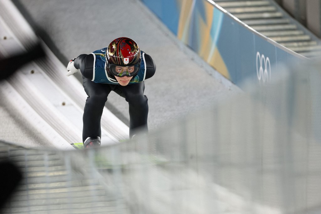 A férfi síugrók normálsáncos versenye a téli olimpián.
