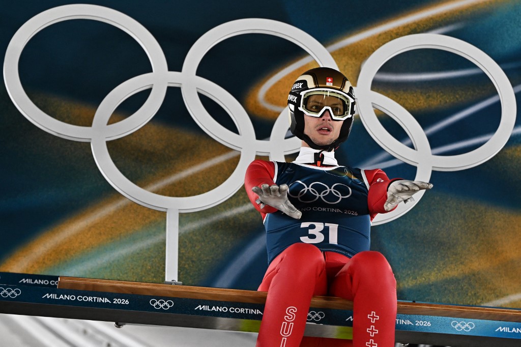 A férfi síugrók normálsáncos versenye a téli olimpián.