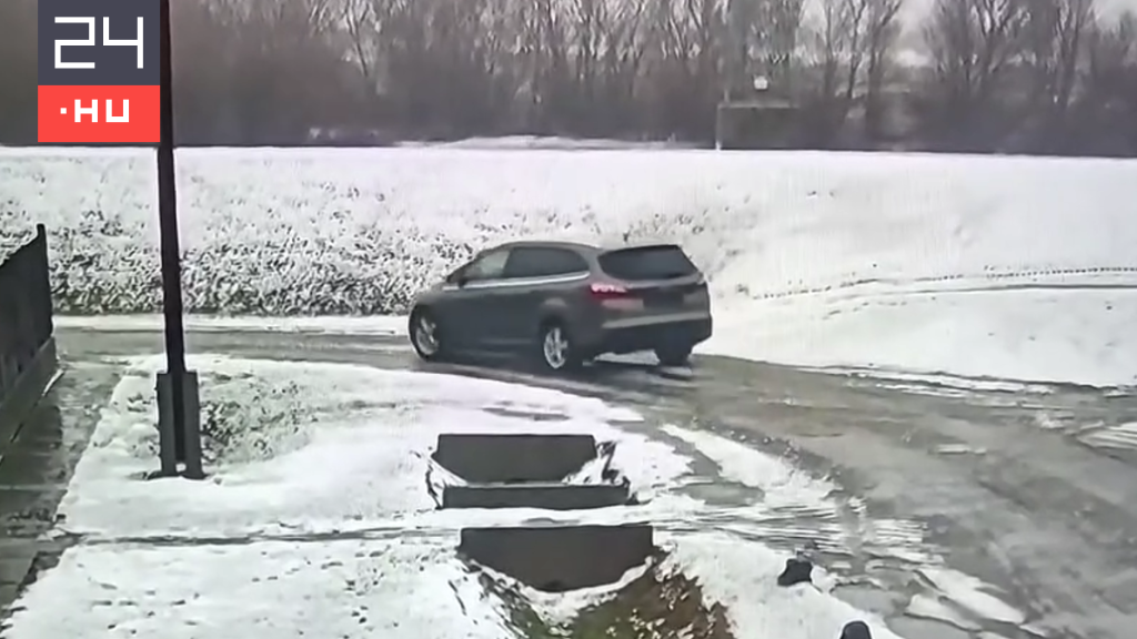 „Van itt egy ötéves kisfiú, aki nem találja az apukáját. Azt mondta, ellopták a kocsijukat” – megrázó videó és hangfelvételek a sülysápi rémálomról