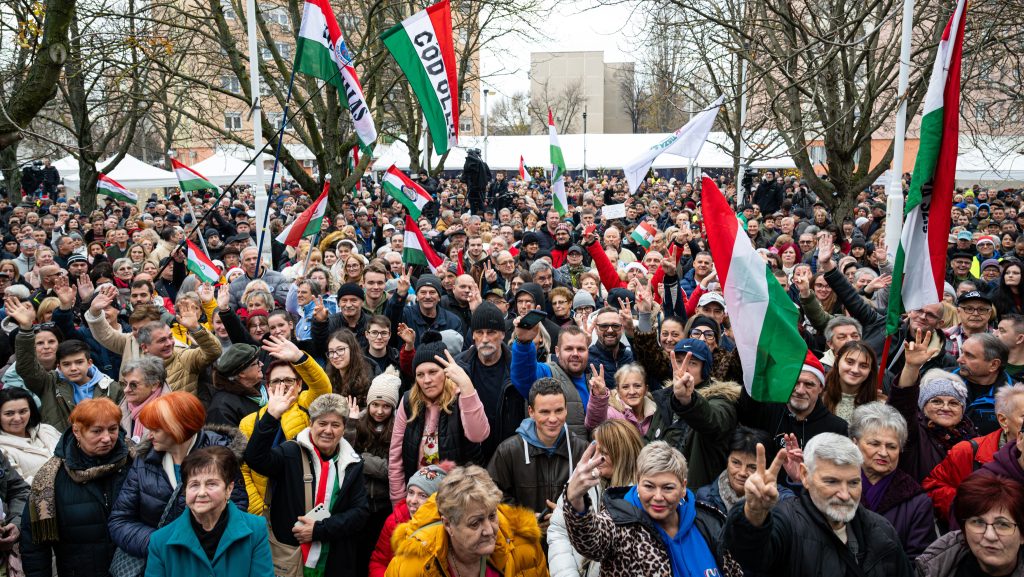 Kiszállt a NAV a Tiszát támogató vállalkozókhoz Hatvanban