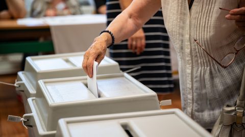 Tüntetést rendeznének az áprilisi választás másnapján.