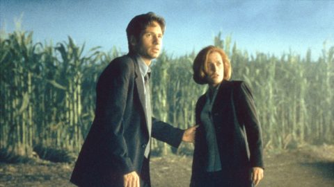 David Duchovny és Gillian Anderson az X-akták című sorozat egyik jelenetében