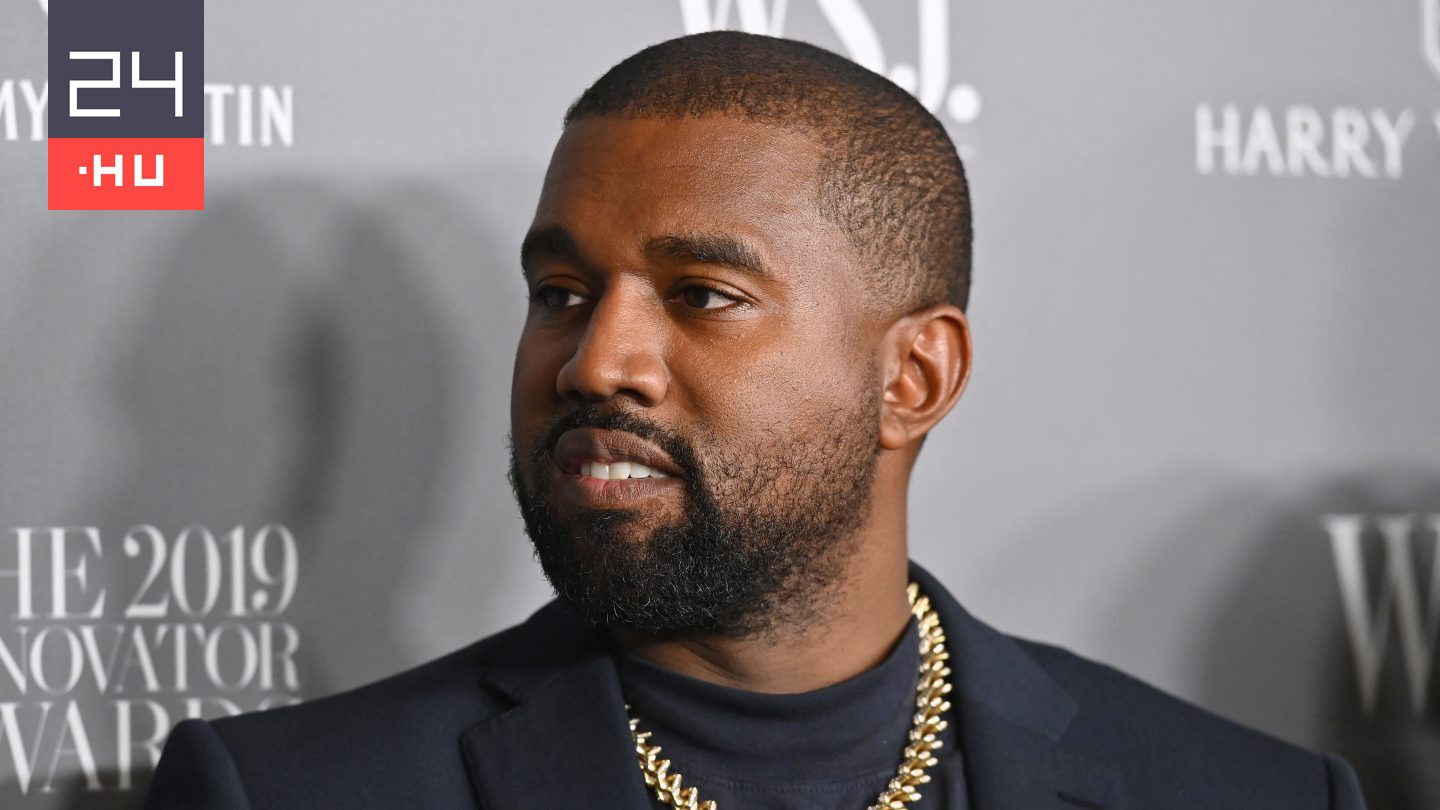 Az SNL-ben azzal viccelődtek, hogy Kanye West és J. K. Rowling is Tourette-szindrómás