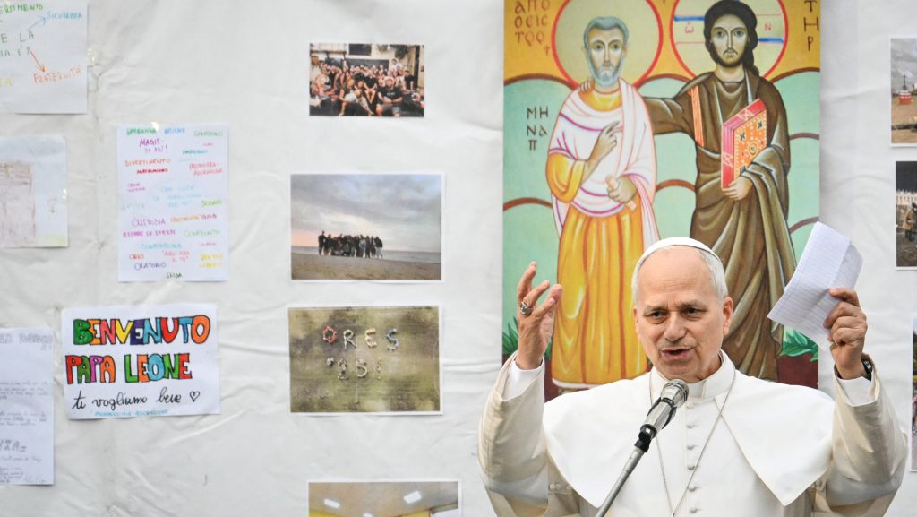 XIV. Leó pápa, tiktok, mesterséges intelligencia, papság