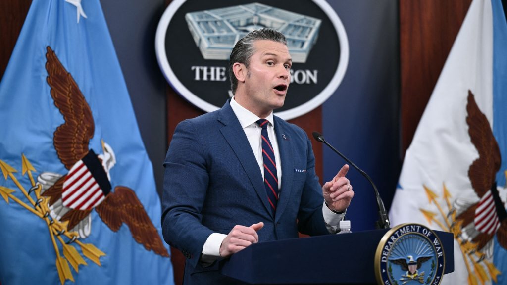 „Ez nem egy rezsimváltó háború, azért harcolunk, hogy győzzünk” – így fogalmazta meg az amerikai vezetés az iráni célokat