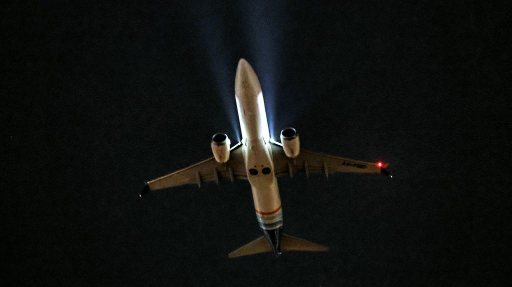 Már közel 6000 magyar regisztrált konzuli védelemre a Közel-Keleten, megkezdik az ott rekedt magyar turisták hazaszállítását