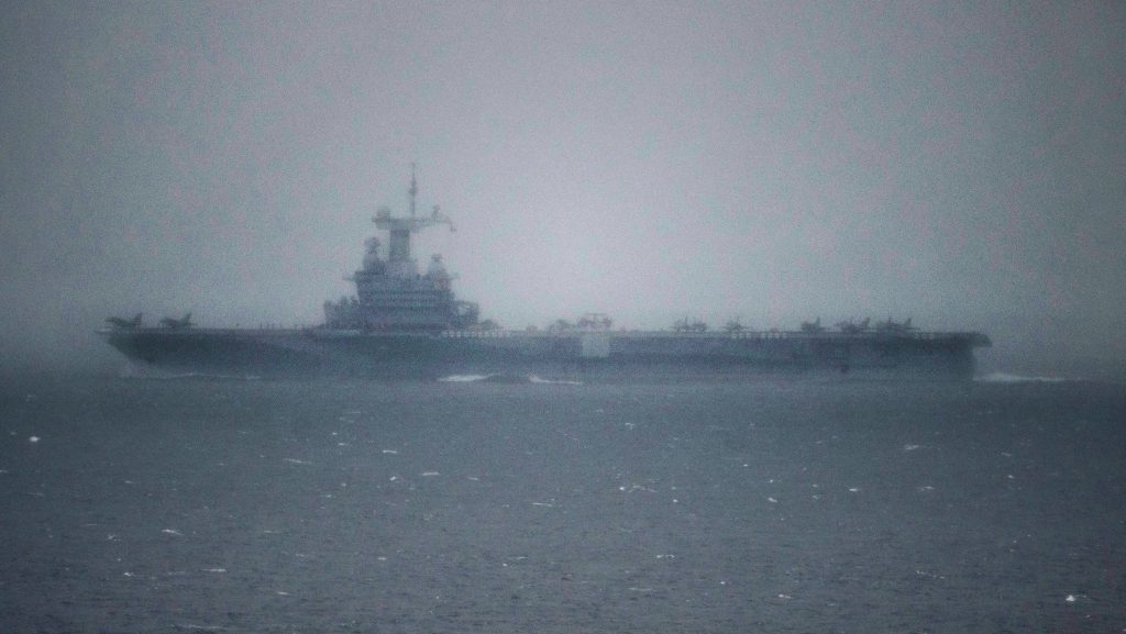 Egy tengerész véletlenül a futóalkalmazásával lebuktatta, merre van az egyetlen francia repülőgép-hordozó