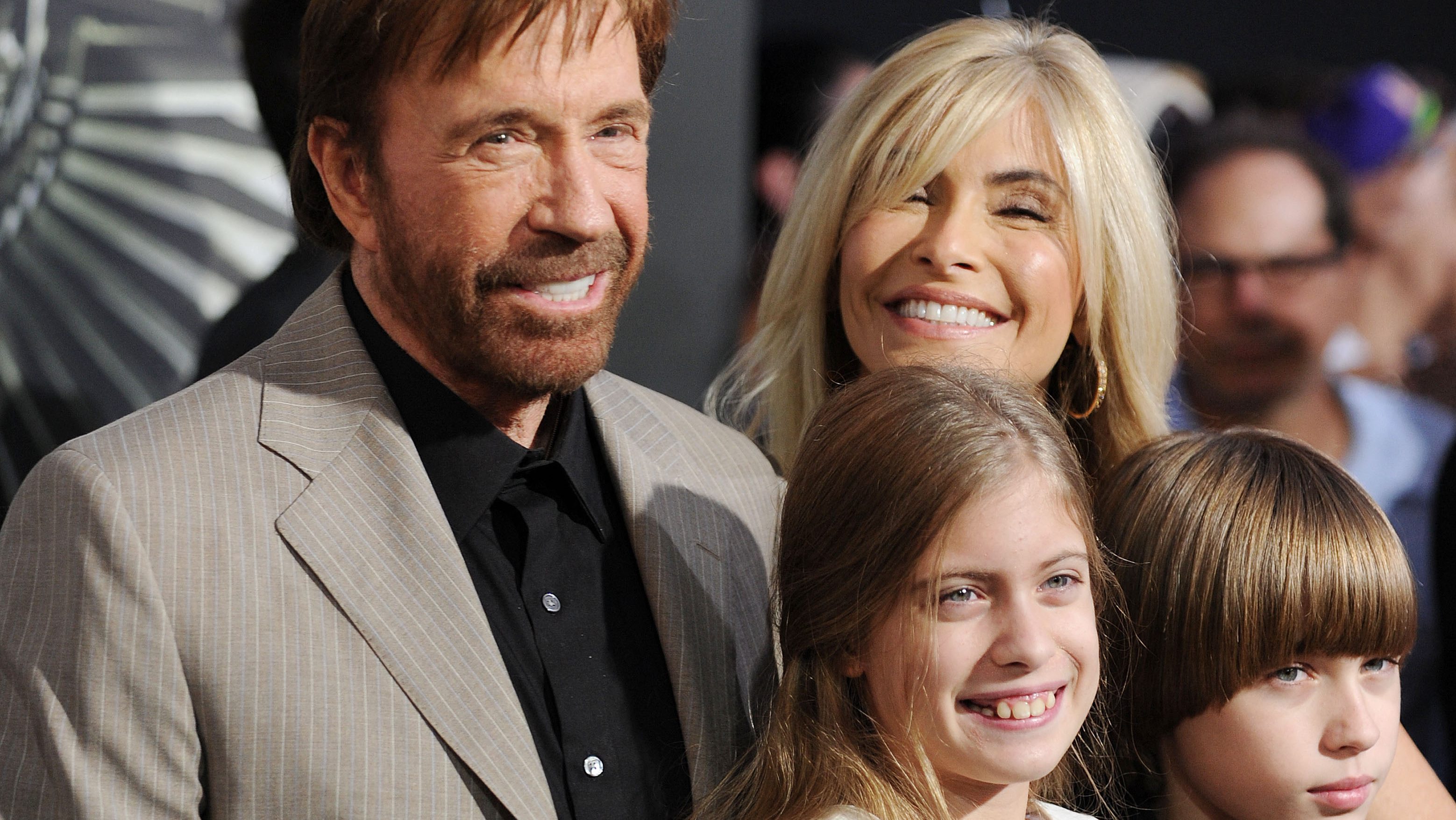 Chuck Norris családja 2012-ben.