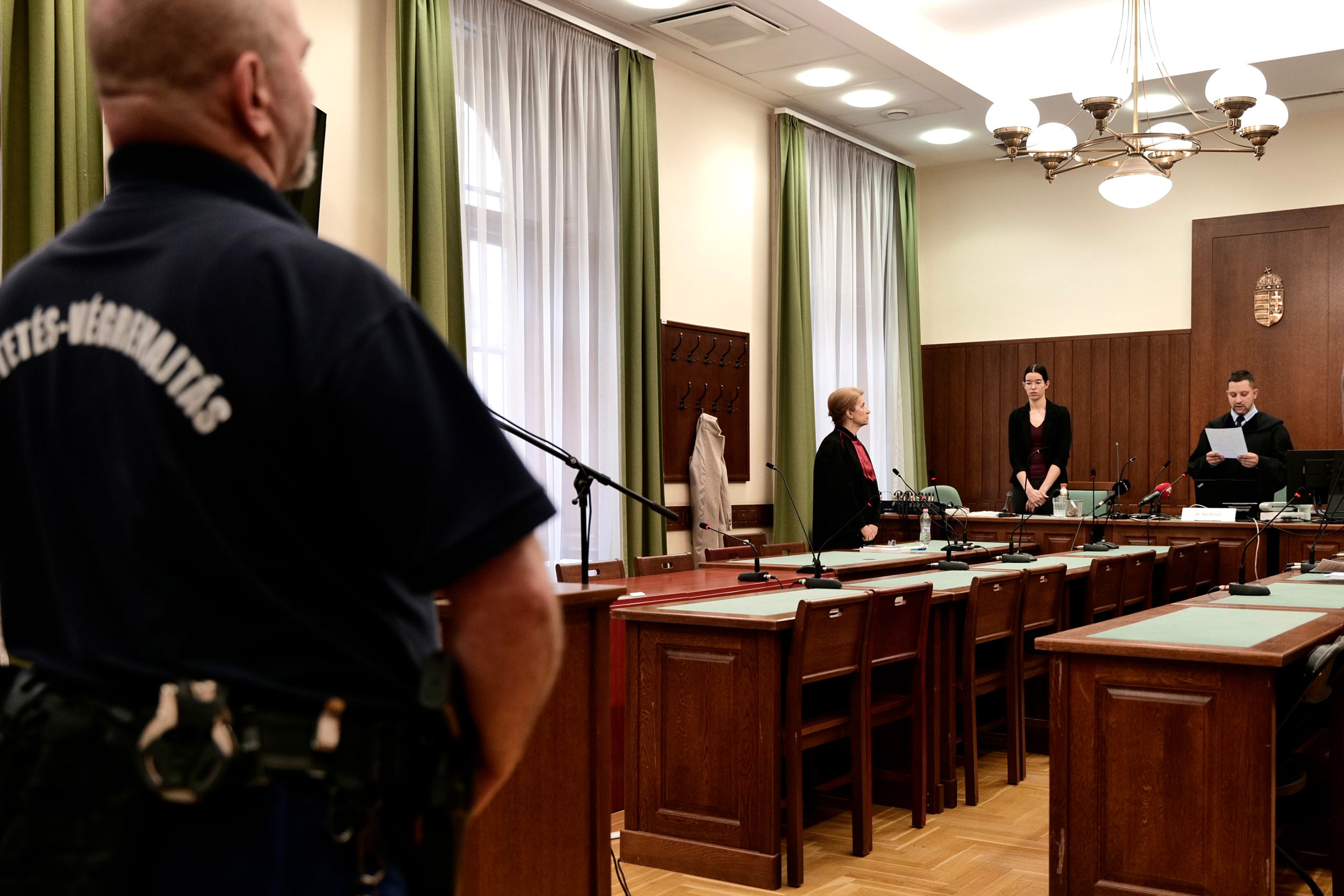 „Bocsáss meg nekem, anyu!” – elítélték az anyját 37 szúrással lemészároló férfit 4