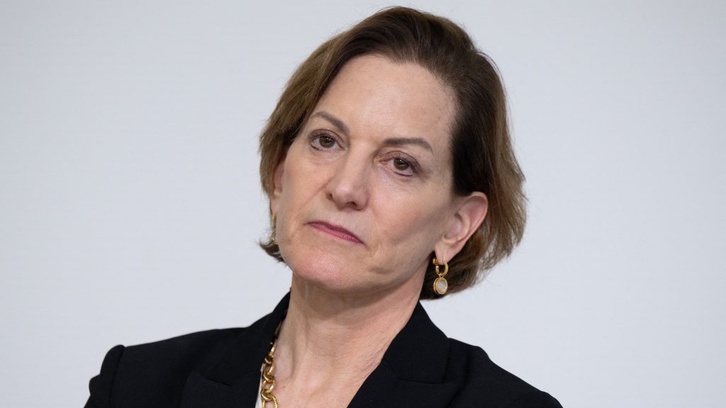 Anne Applebaum: Orbán régi fenyegetései már nem működnek