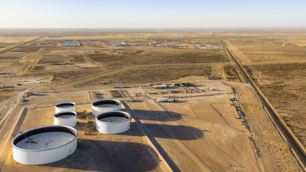 Óriásbombákat vetettek be a Hormuzi-szorosnál