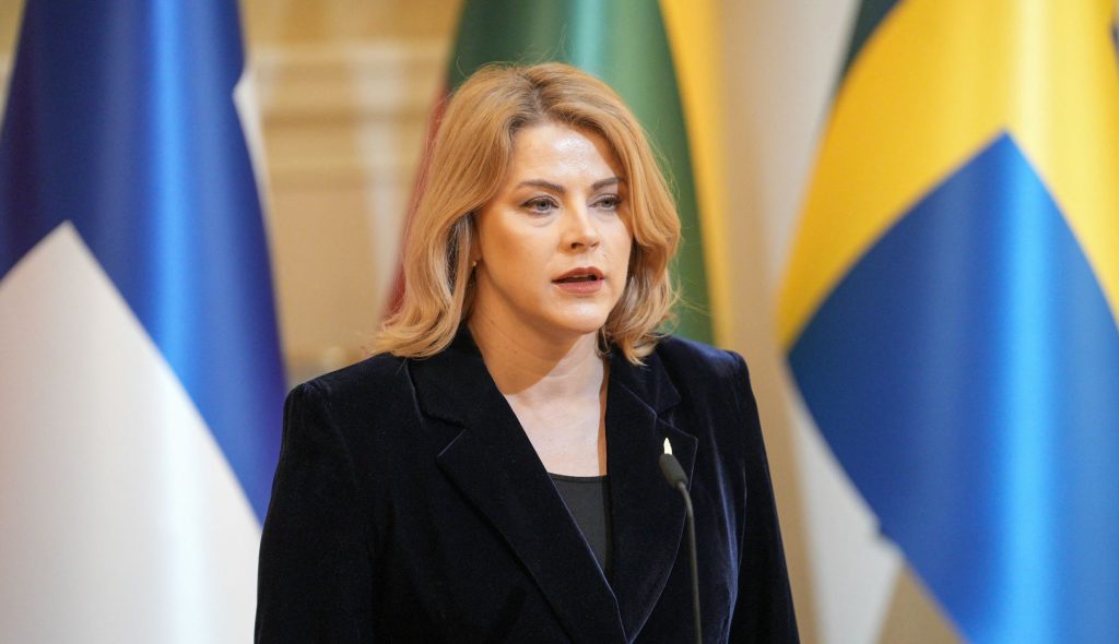 Orbán az X-en üzent a lett miniszterelnöknőnek, aki azt nyilatkozta, hogy a magyar kampány miatt sem lehet megszegni az uniónak tett ígéretet