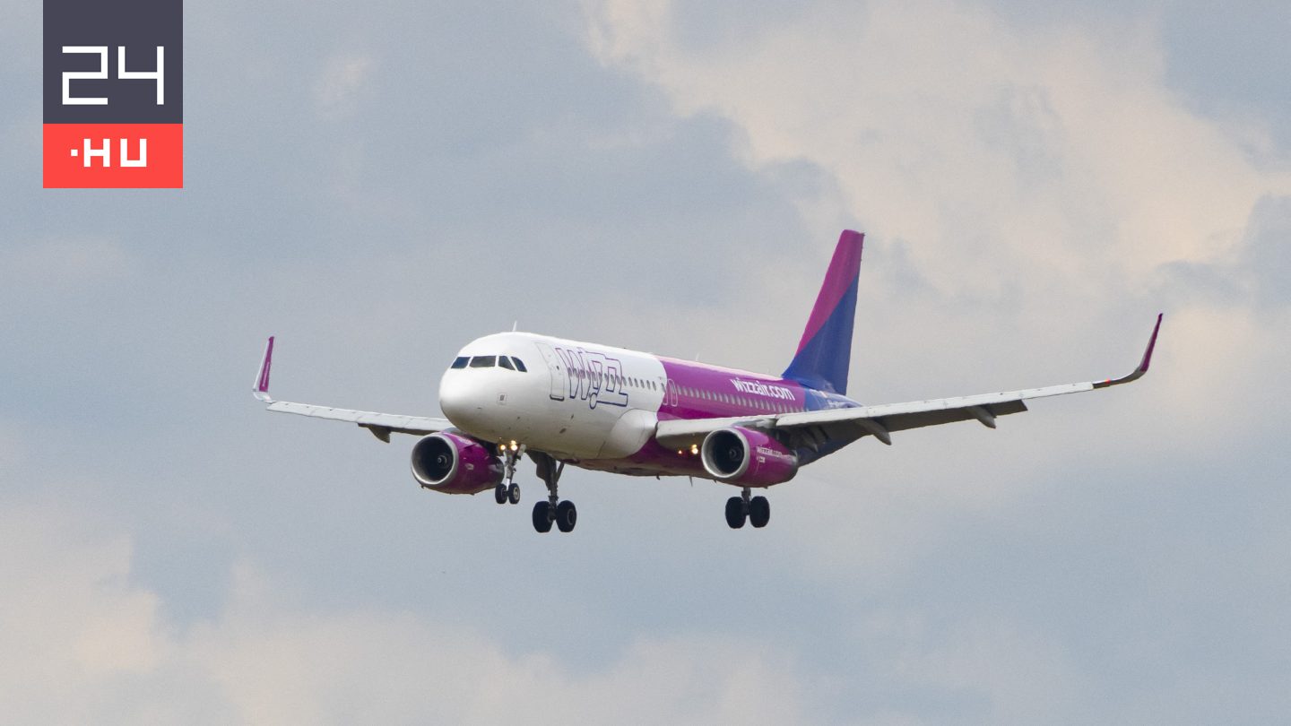 Kényszerleszállást hajtott végre Budapesten egy Wizz Air-gép