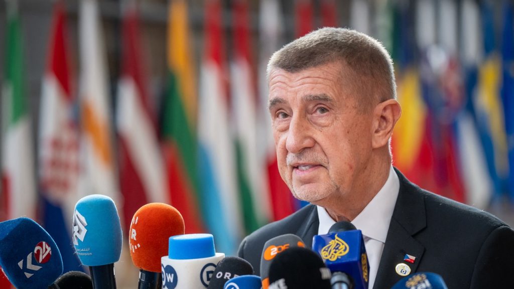 Letartóztatták a cseh gyújtogatás gyanúsítottait, ami miatt Babis visszafordult Budapestről