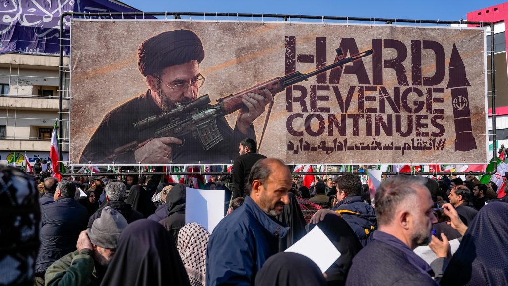 Trump: az amerikai hadsereg gyakorlatilag elpuszította Iránt