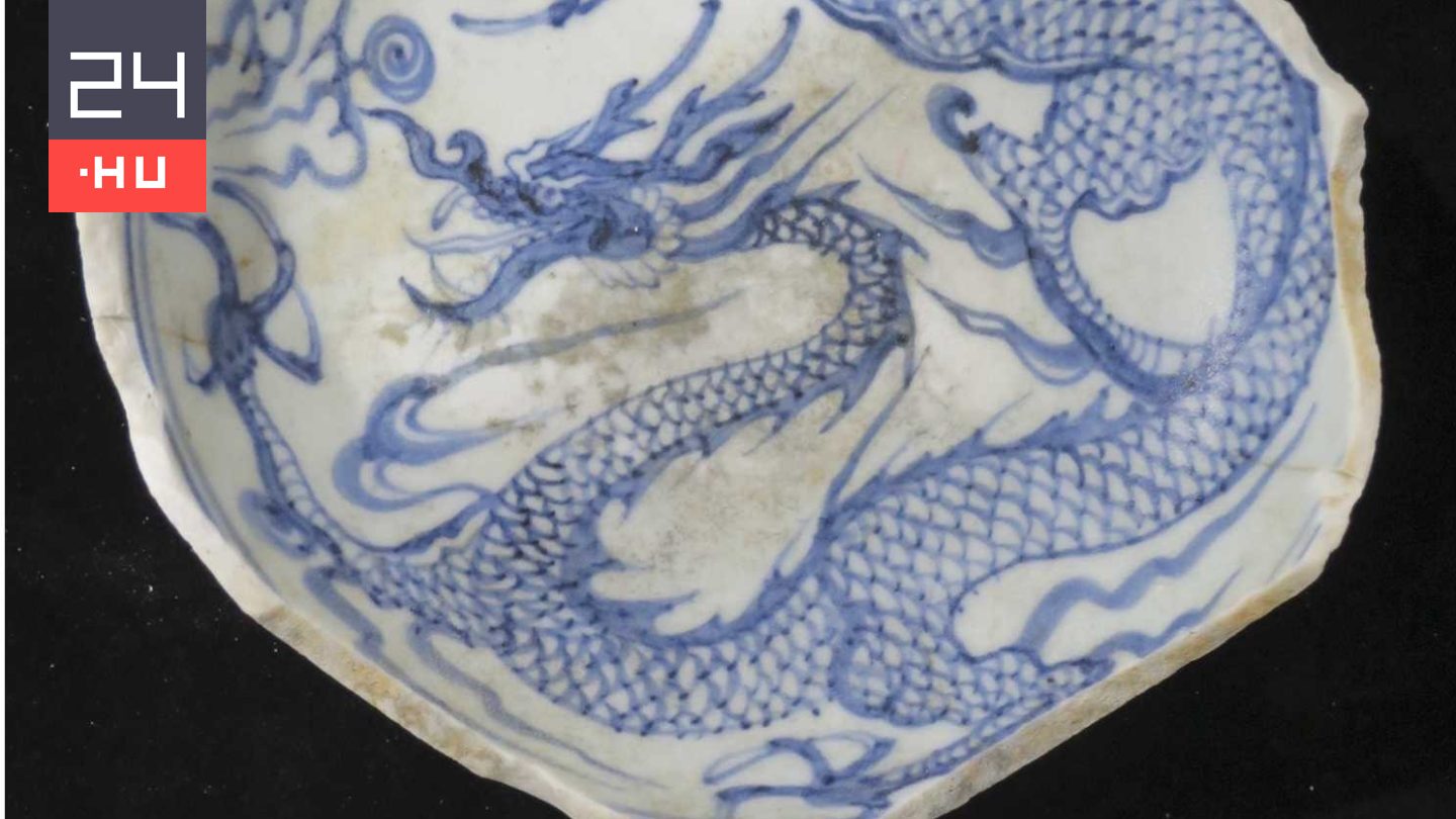Több tonnányi kínai porcelánt találtak egy középkori hajóroncsban