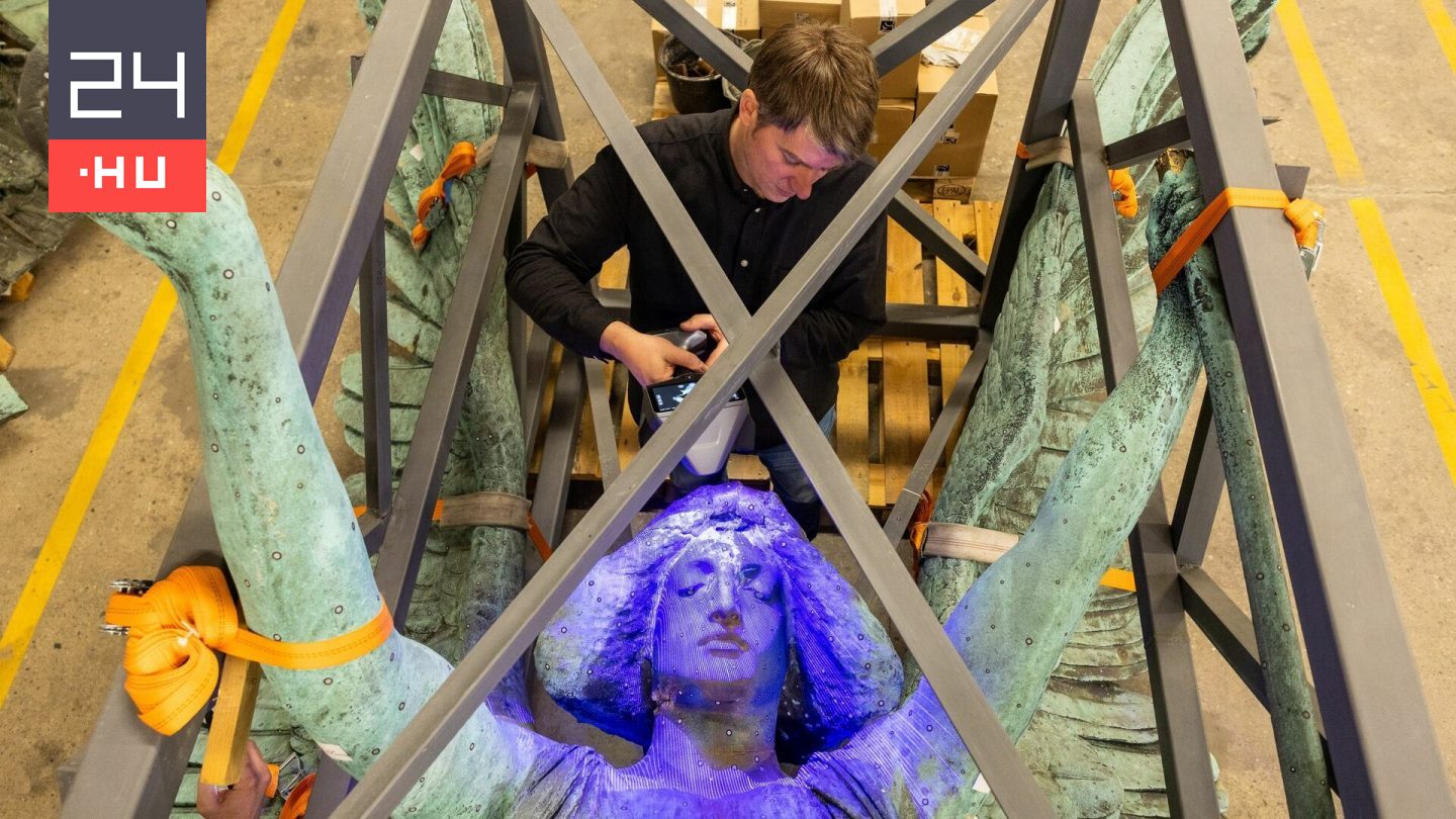 A vártnál rosszabb állapotban van a Hősök terén 123 évig álló Gábriel arkangyal, de az év végére mégis visszatérhet