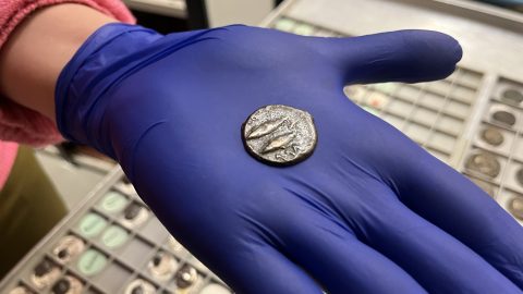 2000 éves érme buszjegy vásárlás