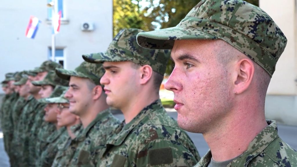 Horvátország közel 20 év után ismét bevezeti a kötelező sorkatonai szolgálatot a férfiak számára
