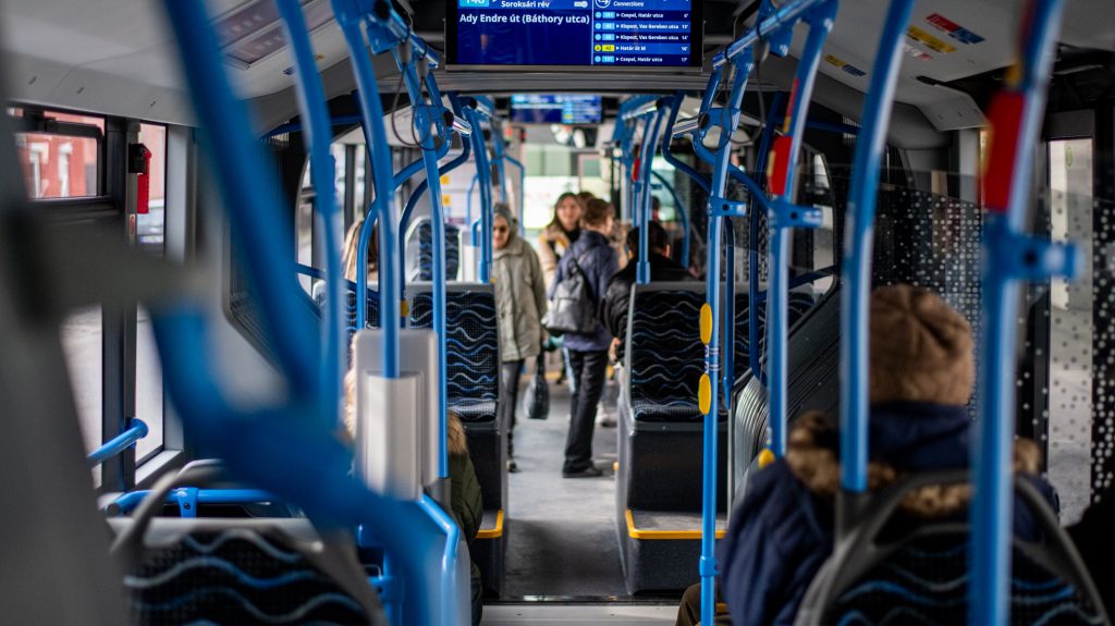 A BKK járatain 75 ezer utast ellenőriztek a rendőrök egy hónap alatt